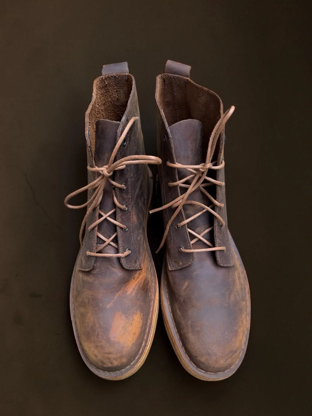 Men’s Clarks Originals Desert Mali Chukka Boot in Beeswax Leather